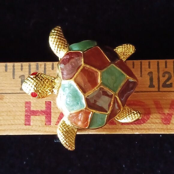 Colorful Turtle Brooch - Picture 4 of 4